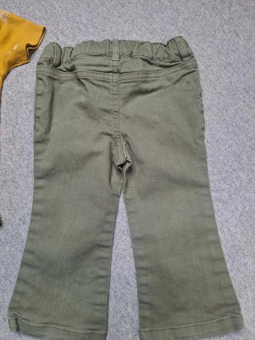 Carter’s OshKosh B’gosh Baby Girl Outfit Set 18M Mustard Olive Flare PantsBaby